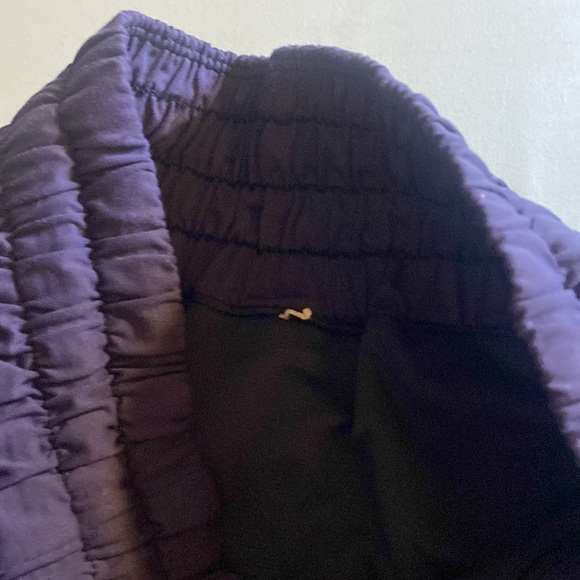 Lululemon size 4 shorts - Picture 5 of 6